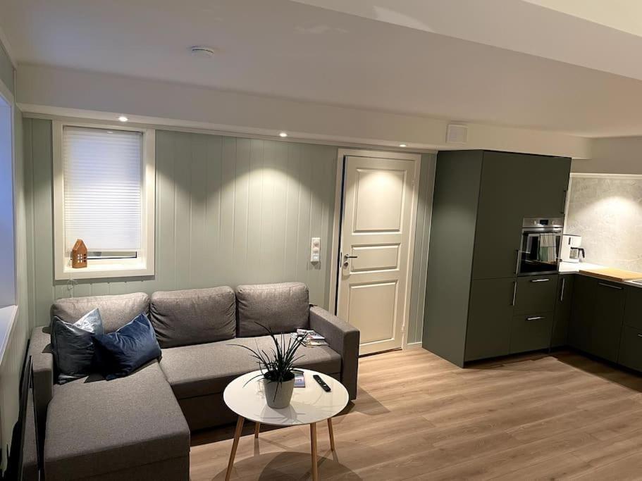 Lofoten - New Apartment, Close To Airport. Leknes Exterior photo